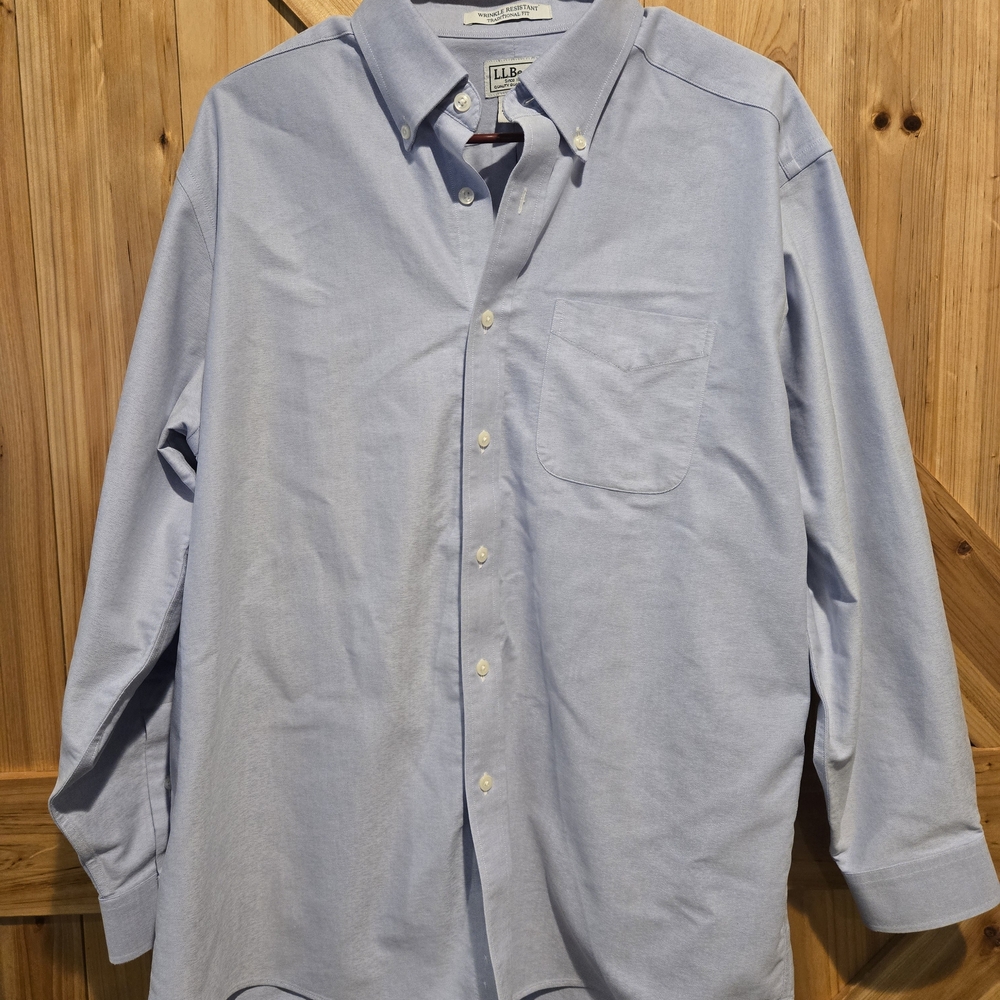 L.L. Bean Light Blue Casual Button Down Shirt Mens 16-32